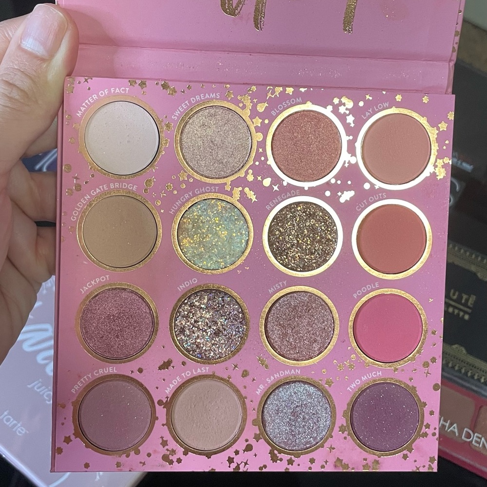 Makeup bundle - Picture 9 of 10